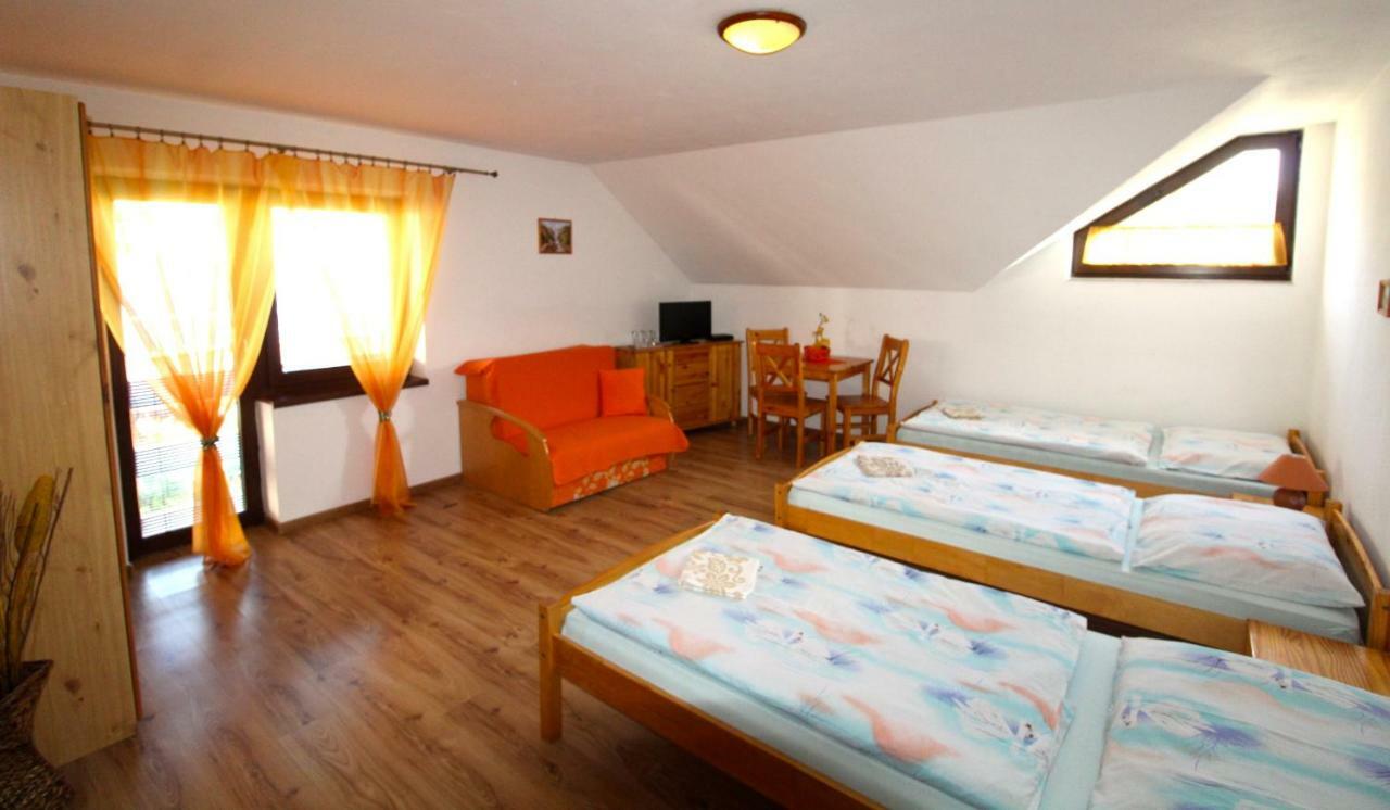 Penzion SATY Liptovske Sliace Esterno foto